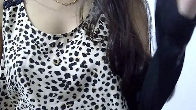 Riva_arora01 live webcam show