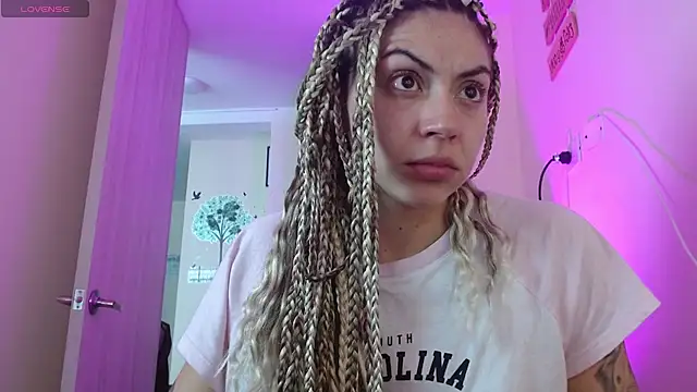 aprildumont webcam
