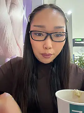trytomakememoam webcam