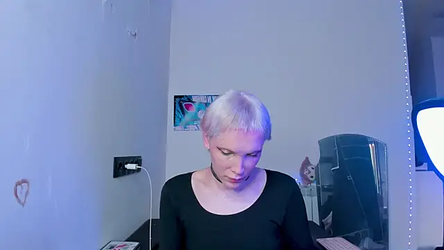 Lyricca live webcam show
