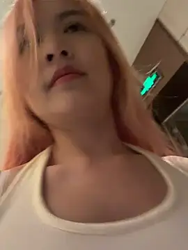 jingya521 - mature cam girl on stripchat, speaks English