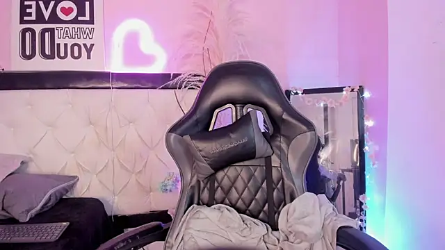 Valk_submissive webcam