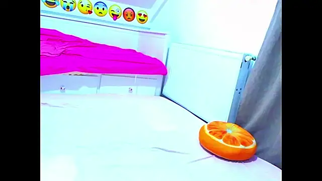evehotty (Ask my age) - show tits