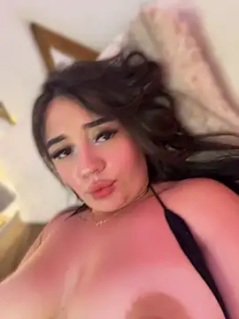 ValeriaCarter live cam on StripChat