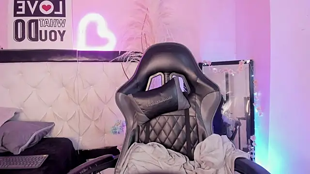 Valk_submissive webcam