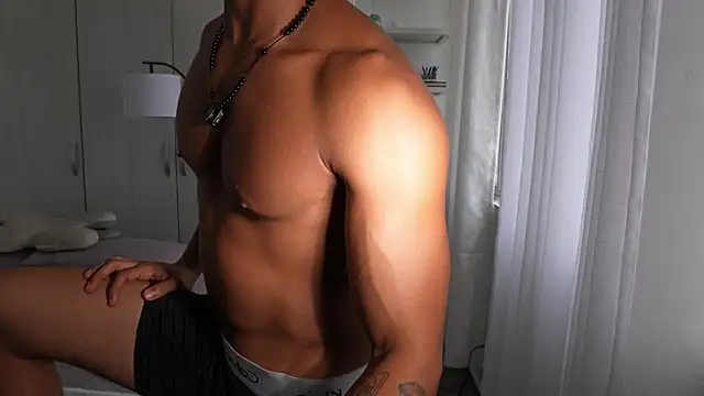 Paradise_boy__ webcam