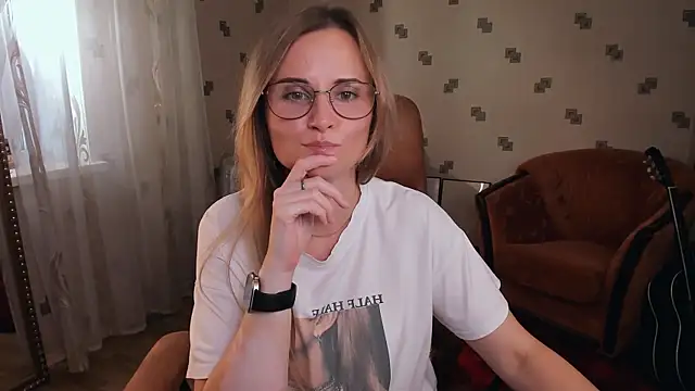 MiaSparkes webcam