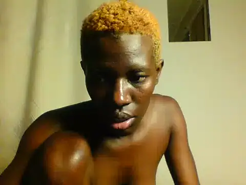 Goldy_petite webcam