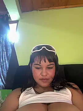 KattalellaGomez webcam
