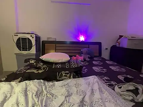 Anna_girl22 webcam