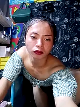 YourHotMenxie18 webcam