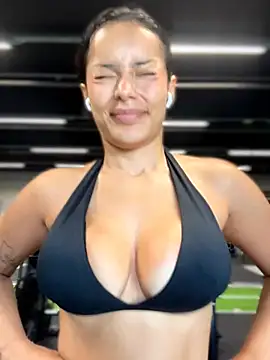 Risky_Workouts webcam