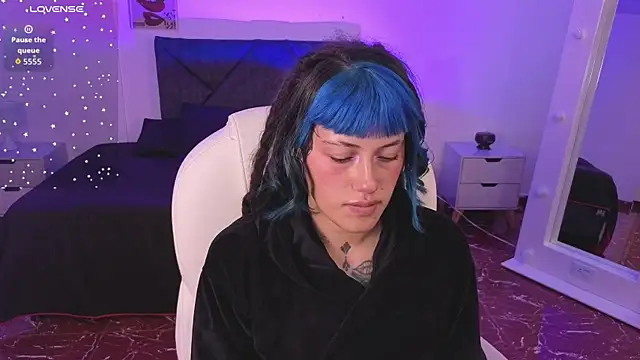 _sharlotte777 webcam