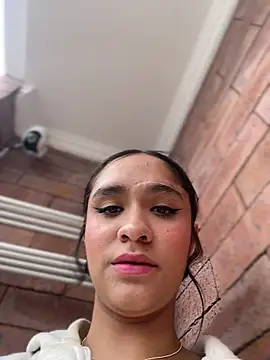 Isabella-Teen webcam