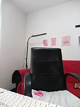 cloy_baby__ webcam