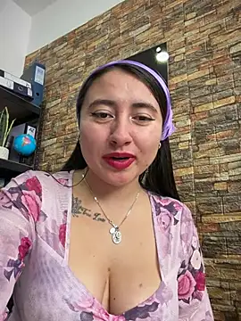 _Sarah-Office1 webcam
