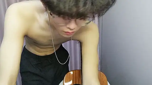 wssoo11 live cam on StripChat