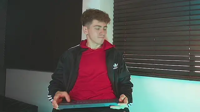 Tyler_Mcrey webcam