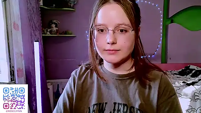 RoseLyyn webcam