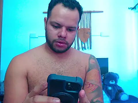 Black_adams_ webcam