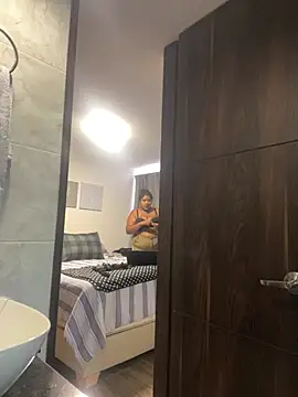 paola091 webcam