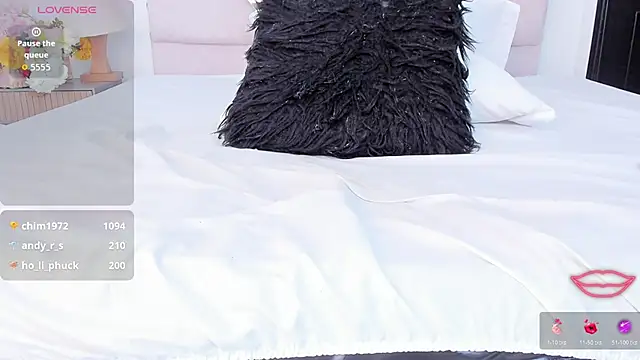 Thayler_jones webcam