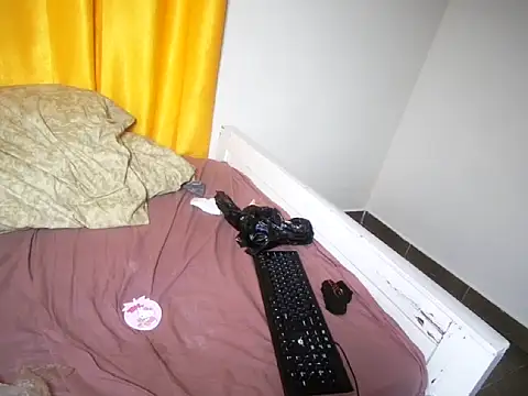sunflower_doll webcam