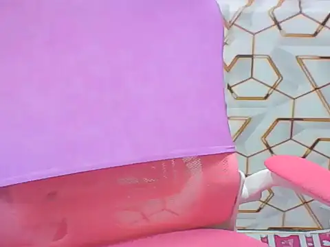 Hornyblaire18 webcam