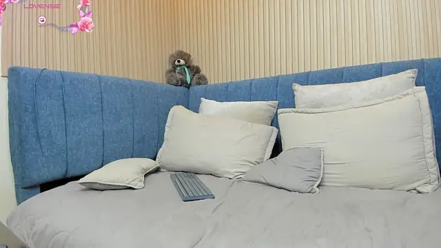 zara_milf webcam