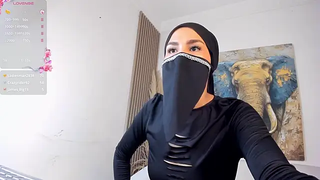 shahira_zaya (F young) - Show ass in thread slowly😍