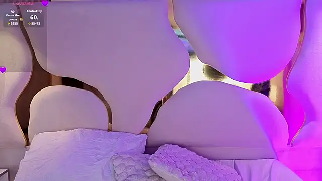 AngelaJones webcam