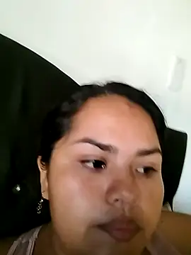 MiaBloom0 webcam