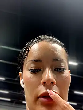 Risky_Workouts webcam