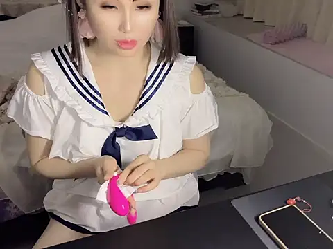 Yuzu518 live cam on StripChat