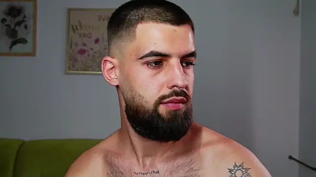 HairyRobxxx webcam