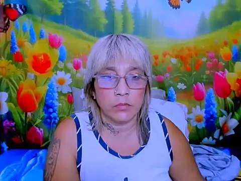 indianroxy webcam