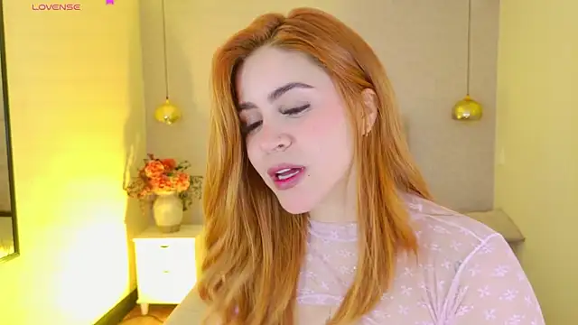 april_rousse (F young) - Spank my buttocks hard 🍑