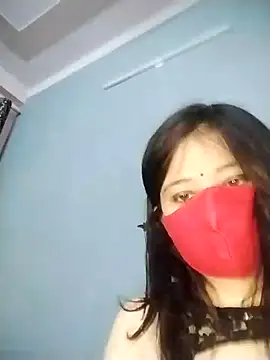 pari8822 (F young) - Boobs show