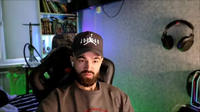 _Serious_Man webcam