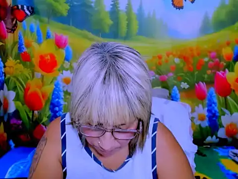 indianroxy webcam