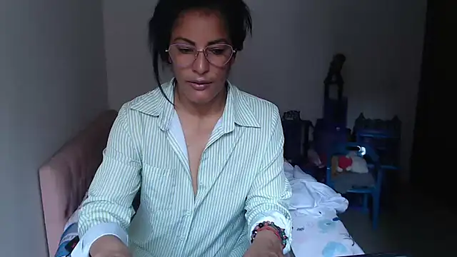 kateleyagrey webcam