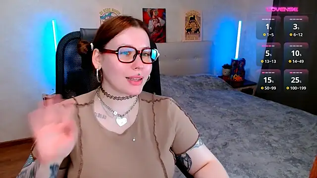 ur_geekgirl webcam