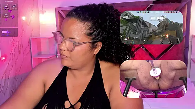 MhiaRey webcam