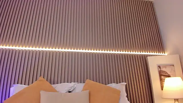 Victoria_Rosee webcam
