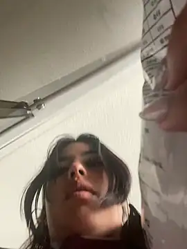 LiliMilk_21 webcam