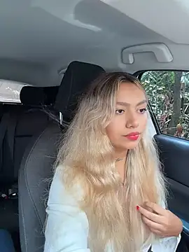amanda-medrano1 (F young) - Show my boobs in public in  mi car