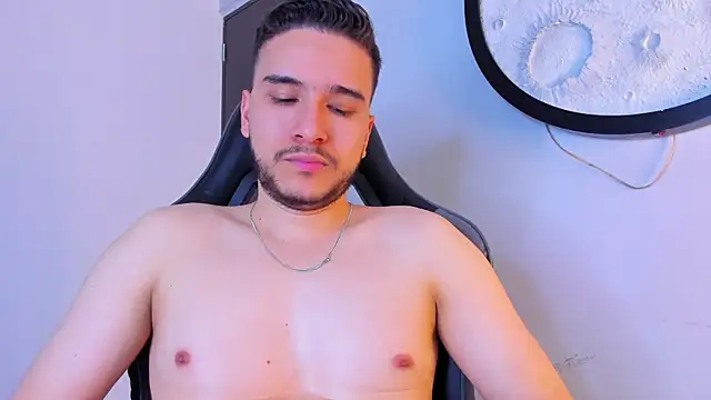 mike_257 webcam