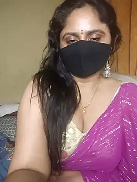 sravvi499 (F milf) - Shower show with saree(crazy view)