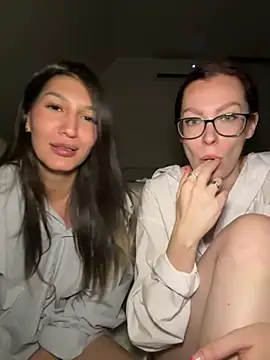 russiangirls_ (G young) - SPLASH WATER ON EACH OTHER  + GIFT