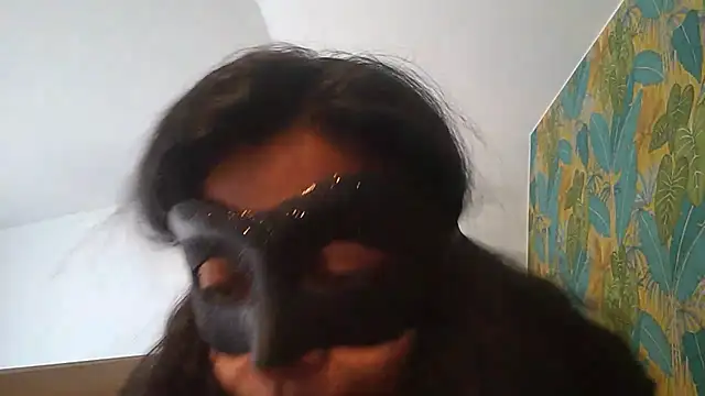 AmiraParNuit_ webcam